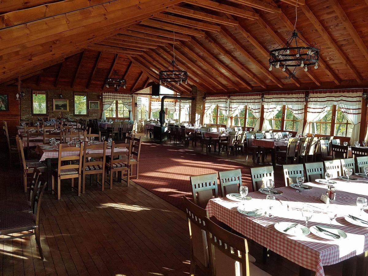 Etno Restoran Ranc Motel Radibus Buitenkant foto