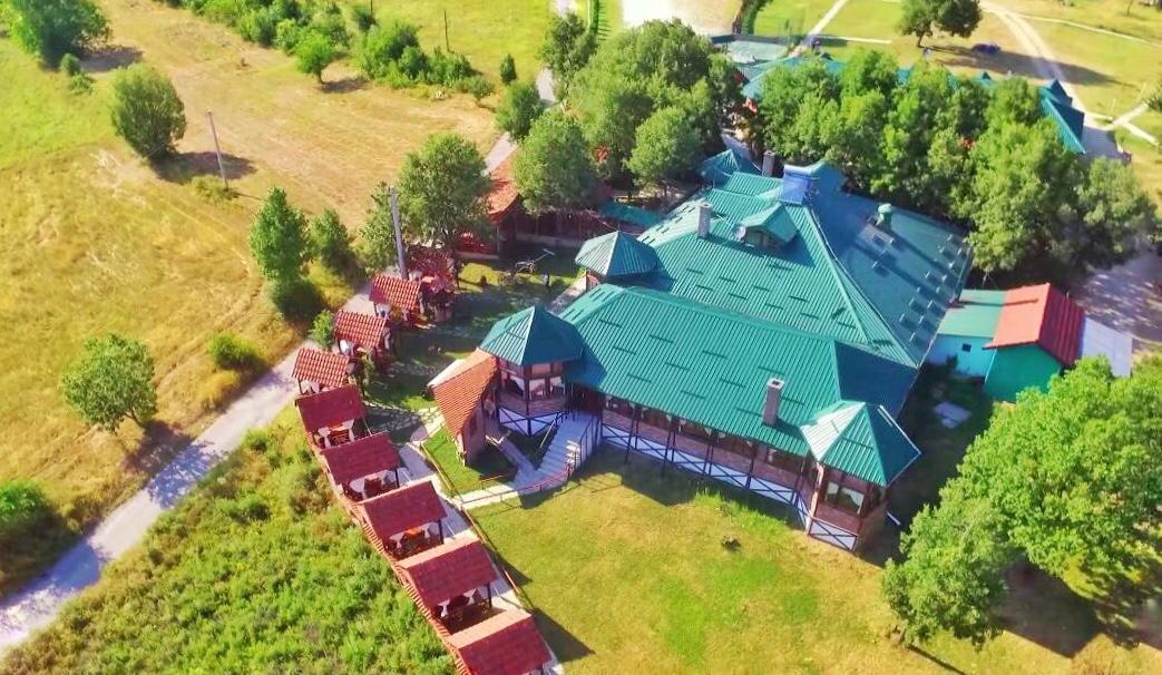 Etno Restoran Ranc Motel Radibus Buitenkant foto
