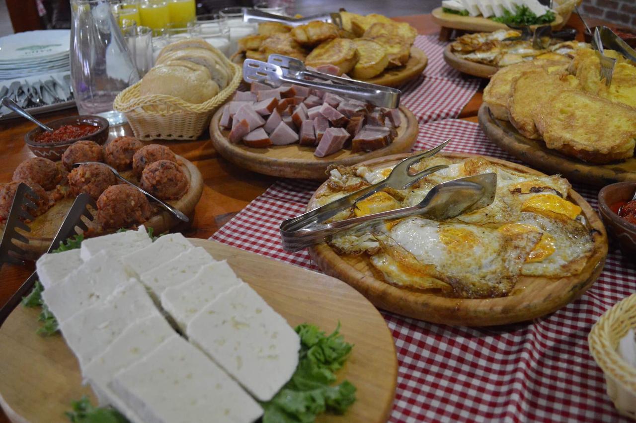 Etno Restoran Ranc Motel Radibus Buitenkant foto