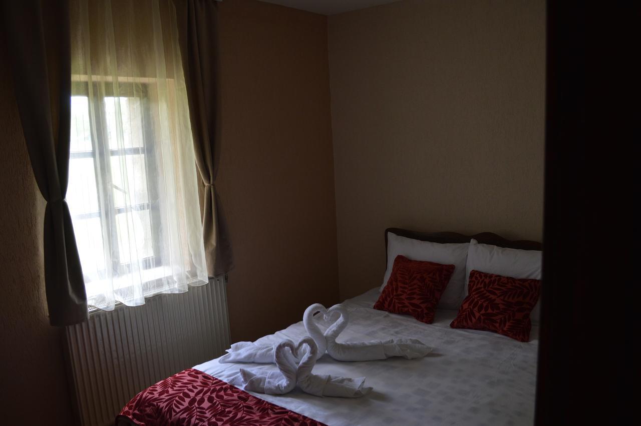 Etno Restoran Ranc Motel Radibus Buitenkant foto